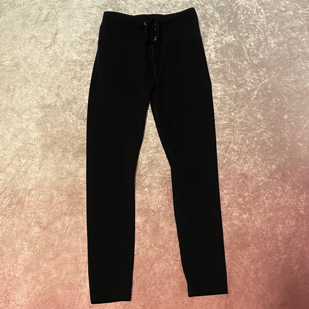 Black leggings